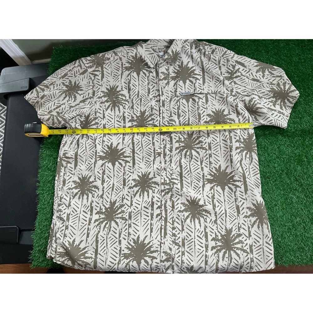 Columbia Mens XXL Palm TreeTribal Print Short SleeveButton Up Shirt Khaki XM0714
